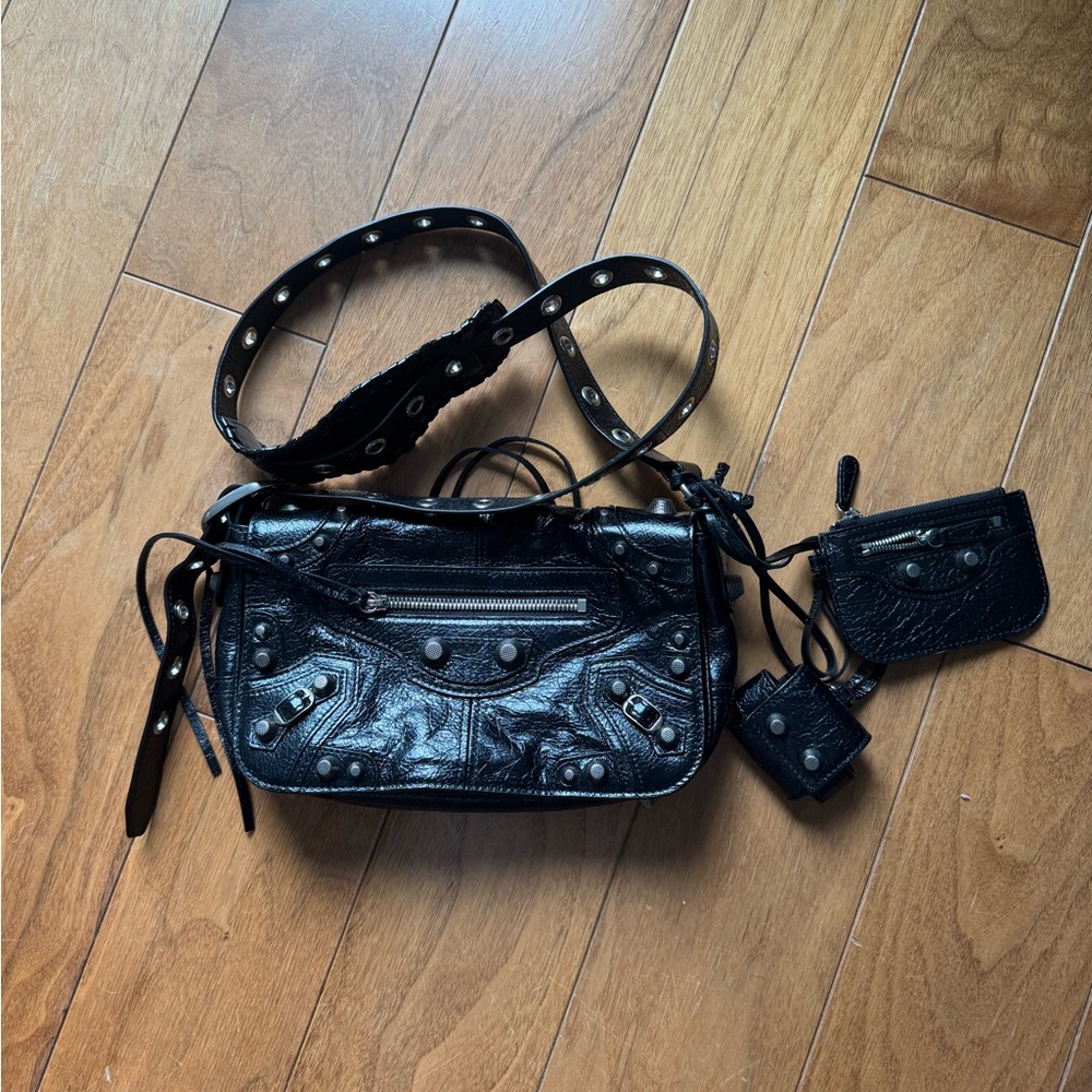 BALENCIAGA Unisex LA CAGOLE XS